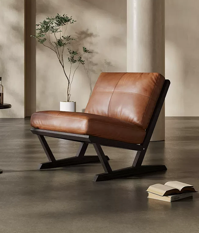 ACCENT CHAIR