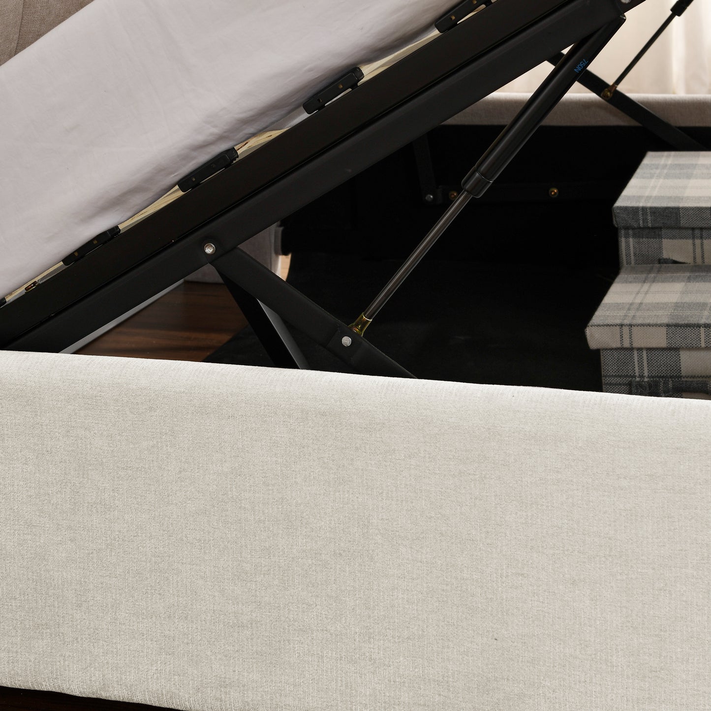 Light Vintage Storage Upholstered Bed with Safe Cushioned Hydraulic Bracket